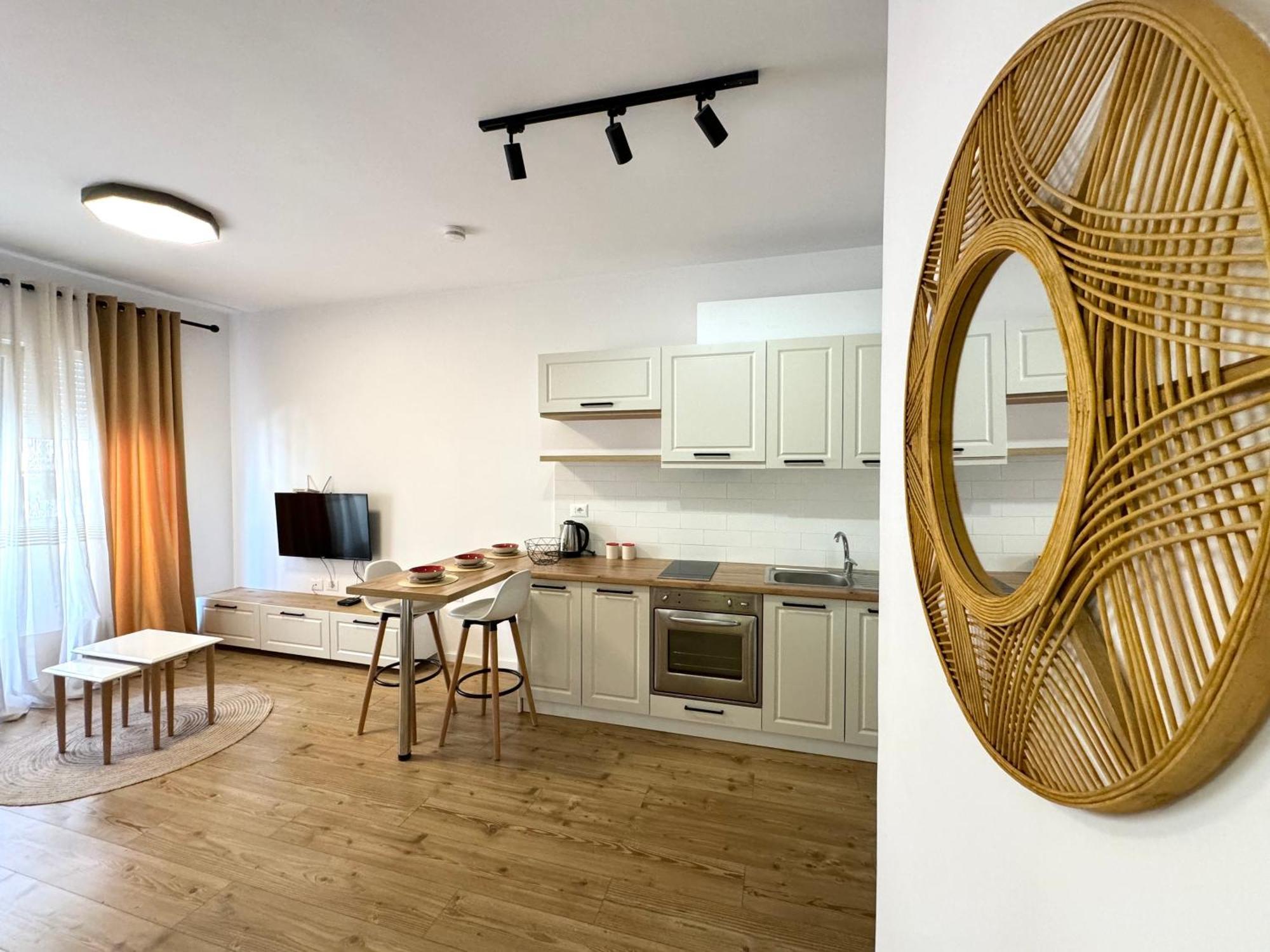 Apartment In The Heart Of Old Bazaar, Tirana - Hana Apartments Exterior foto